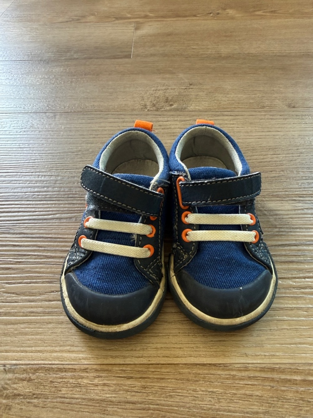 See Kai Run Navy and Orange lightning bolt Sneakers